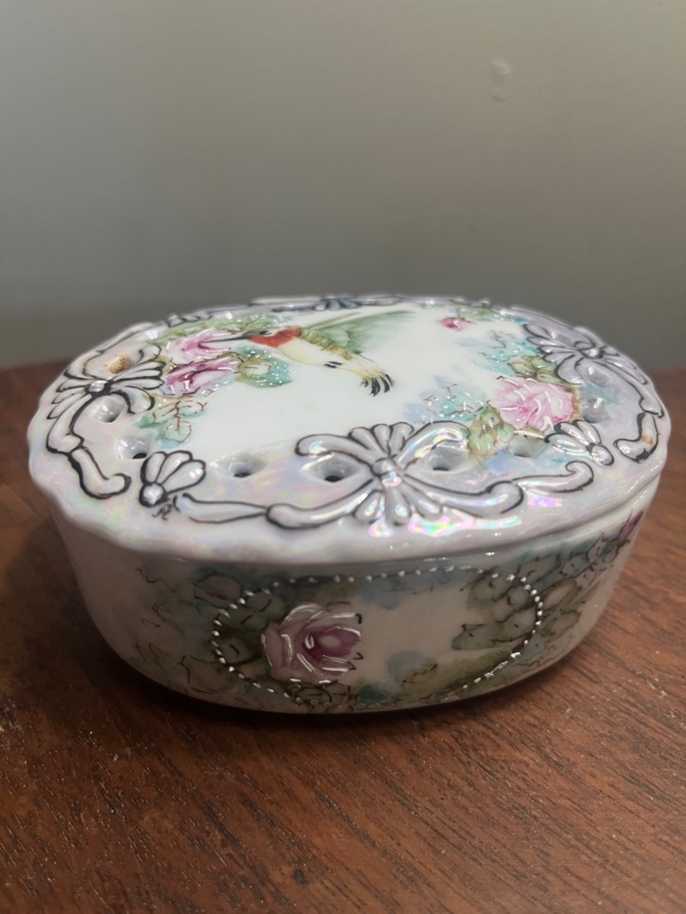 Porcelain Floral & HumkingBird Trinket Box in White and Pink